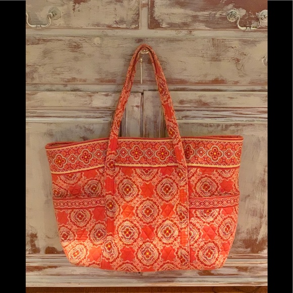 vera bradley iconic get carried away tote
